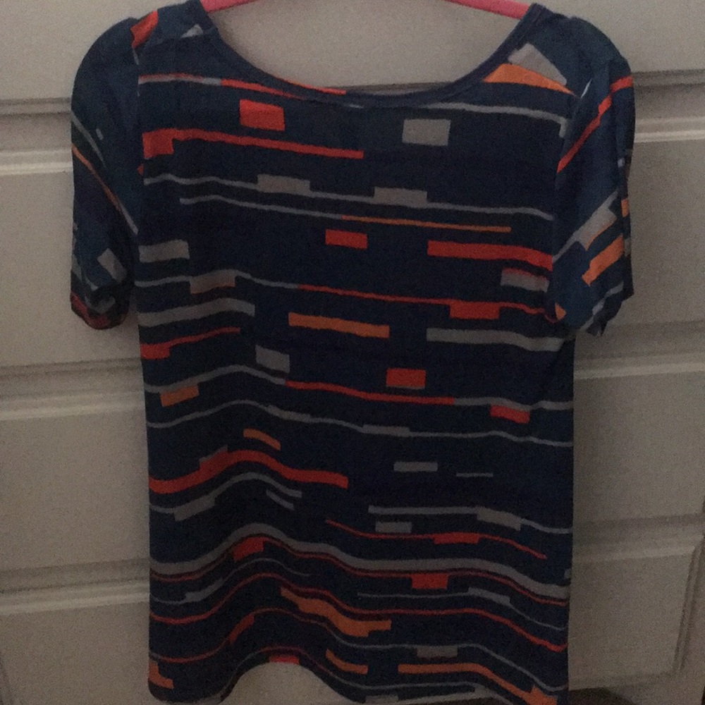 Lularoe Perfect Tee - Picture 3 of 3